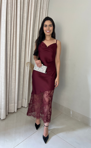 Vestido Cetim com Barra em Renda