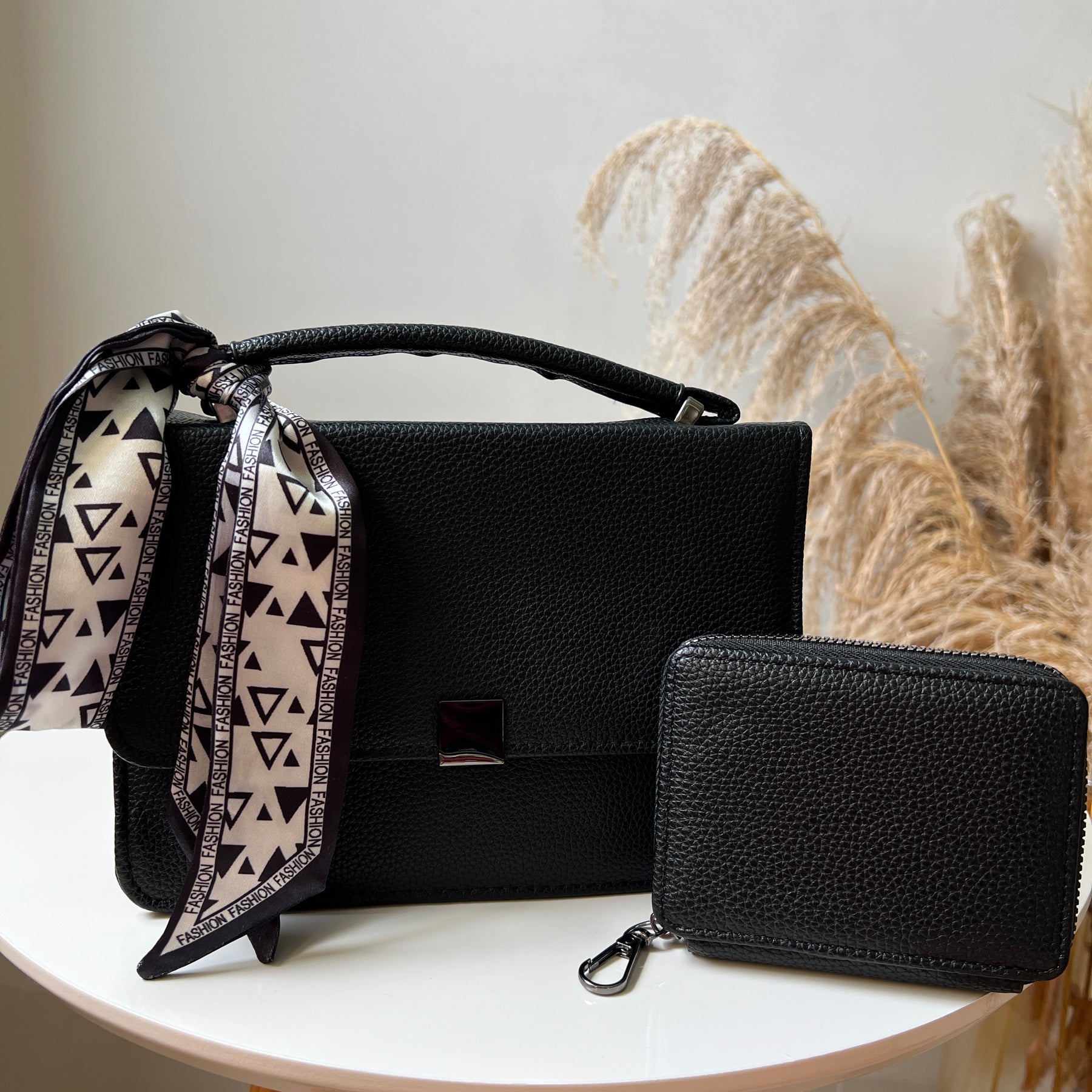 Bolsa Karen Média - Preta