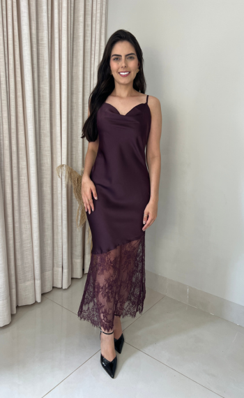 Vestido Cetim com Barra em Renda