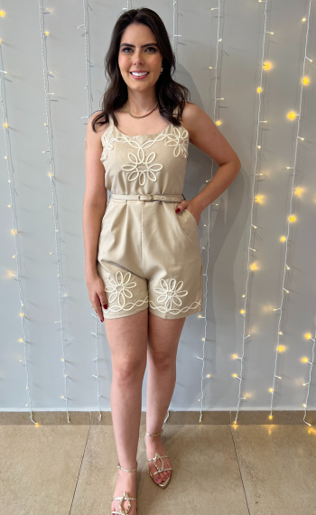 Macaquinho Bordado Mariana