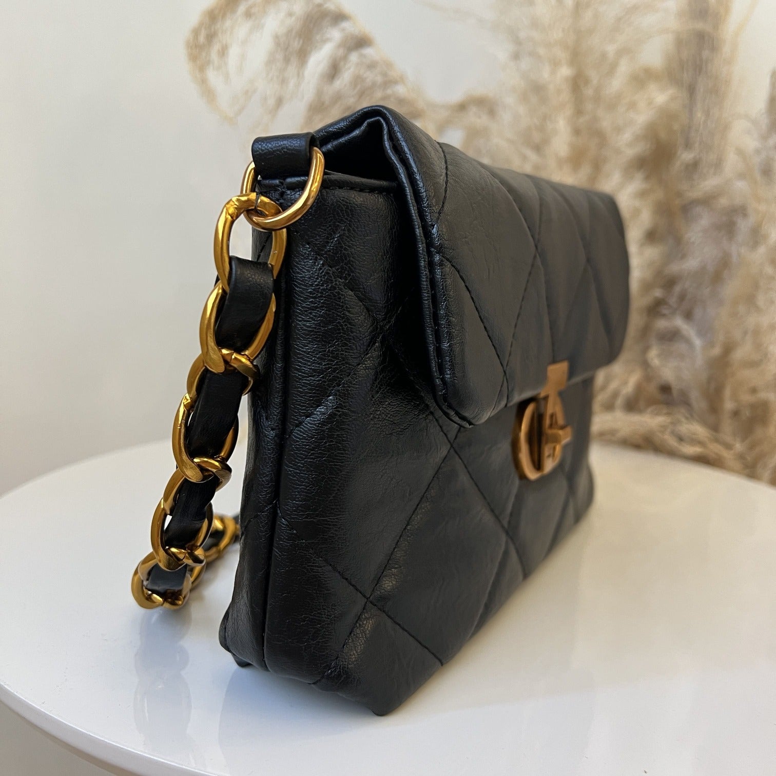 Bolsa Patrícia Média - Preta - Loja Vivanz